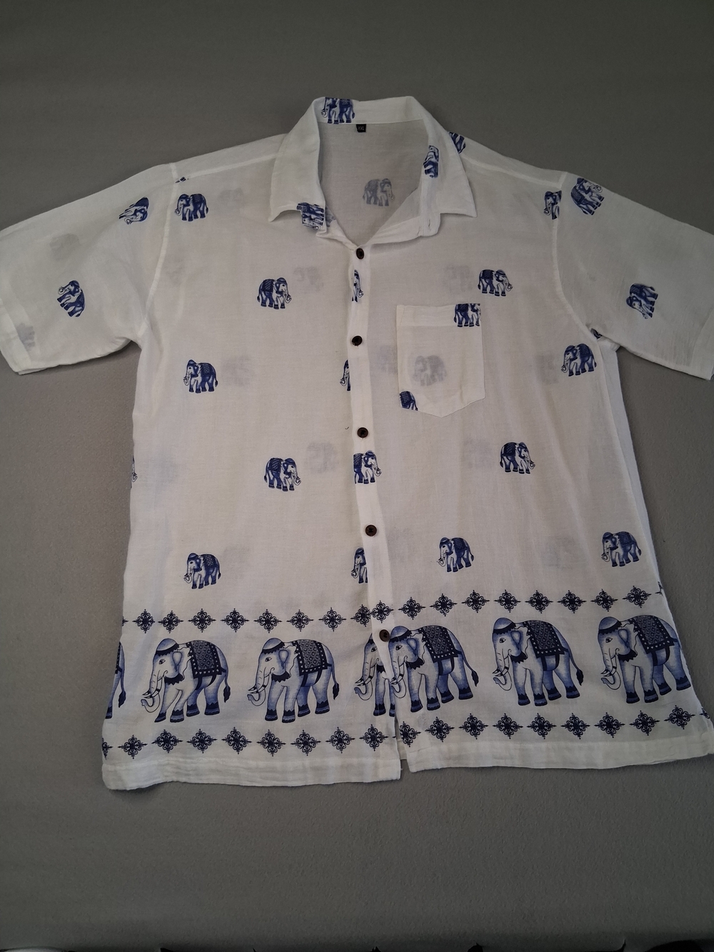Blue Elephant Print Button Up Shirt XXL Boho Beach Resort Lightweight / Gauzy - Picture 4 of 8